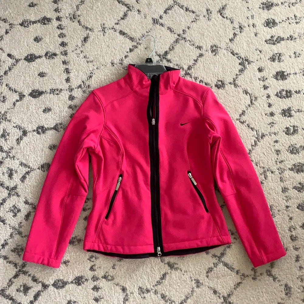 Women’s NIKE running jacket in Pink